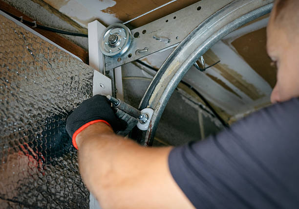 Affordable Garage Door Roller Replacement solutions in Lake Mack-Forest Hills, FL